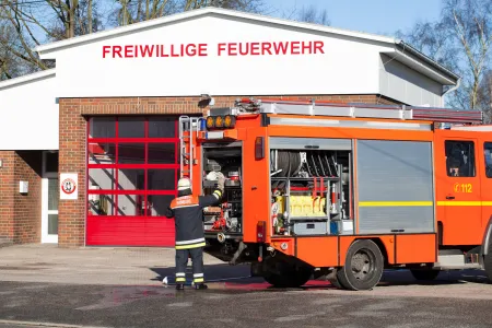 Freiwillige Feuerwehr & PR © mabofoto@icloud.com - stock.adobe.com