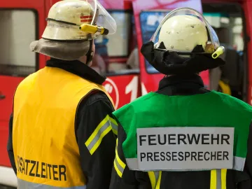 Grundlagen der Presse- und Öffentlichkeitsarbeit bei der Feuerwehr: Leitfaden mit Beispielen