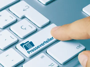 Presseverteiler erstellen, aufbauen und pflegen – die ultimative Anleitung mit Vorlagen, Tipps und Beispielen