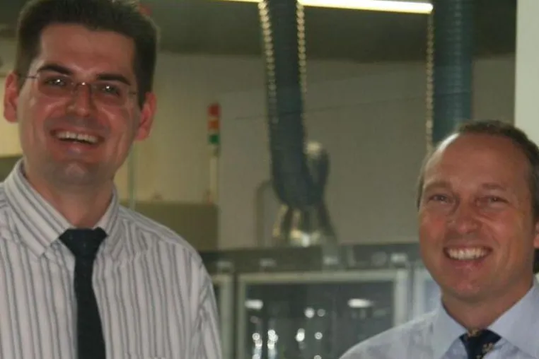 „Wir haben unsere Ziele erreicht“ - Leitung von GSED erläutert erfreuliche Entwicklung im Dünnschicht-Werk Bild: „Wir haben unsere Ziele erreicht“ - Leitung von GSED erläutert erfreuliche Entwicklung im Dünnschicht-Werk