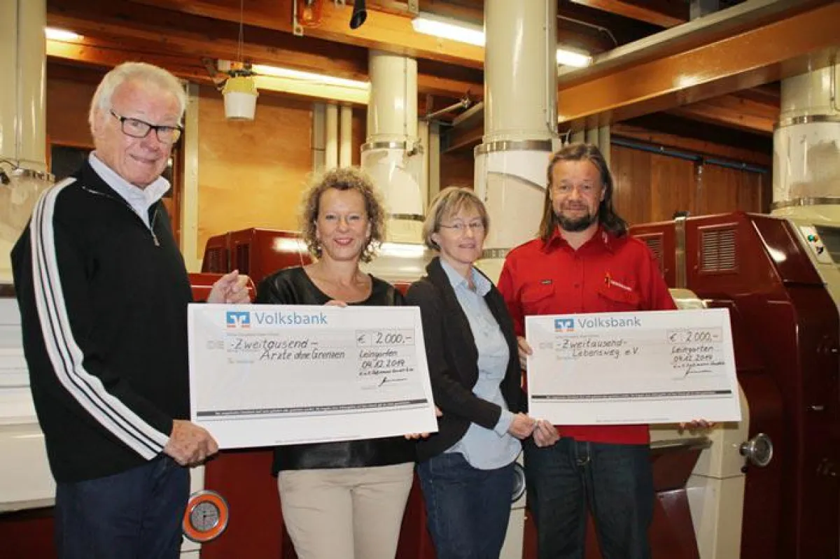 v.l. Rolf Geßmann, Siw Müller, Karin Eckstein und Achim Geßmann bei der Spendenübergabe