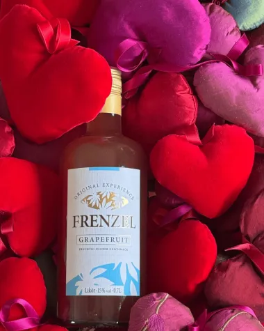 Bild: Johannes Frenzel wünscht einen genussvollen Valentinstag mit FRENZEL Grapefruit