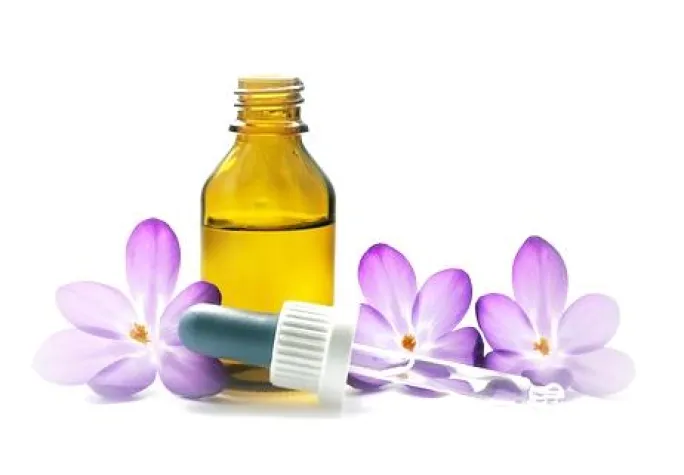 Bild: Das eigene Parfüm daheim kinderleicht kreieren