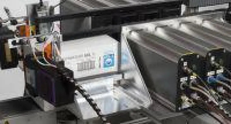 Bild: Modernste Limitronic UV-Drucksysteme exklusiv bei Gruber elektronische Beschriftungssysteme