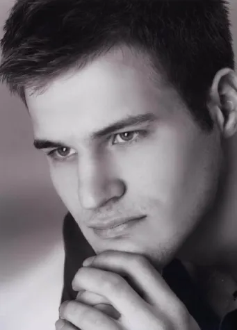 Bild: 19-Jähriger veröffentlicht sein erstes Jugendbuch