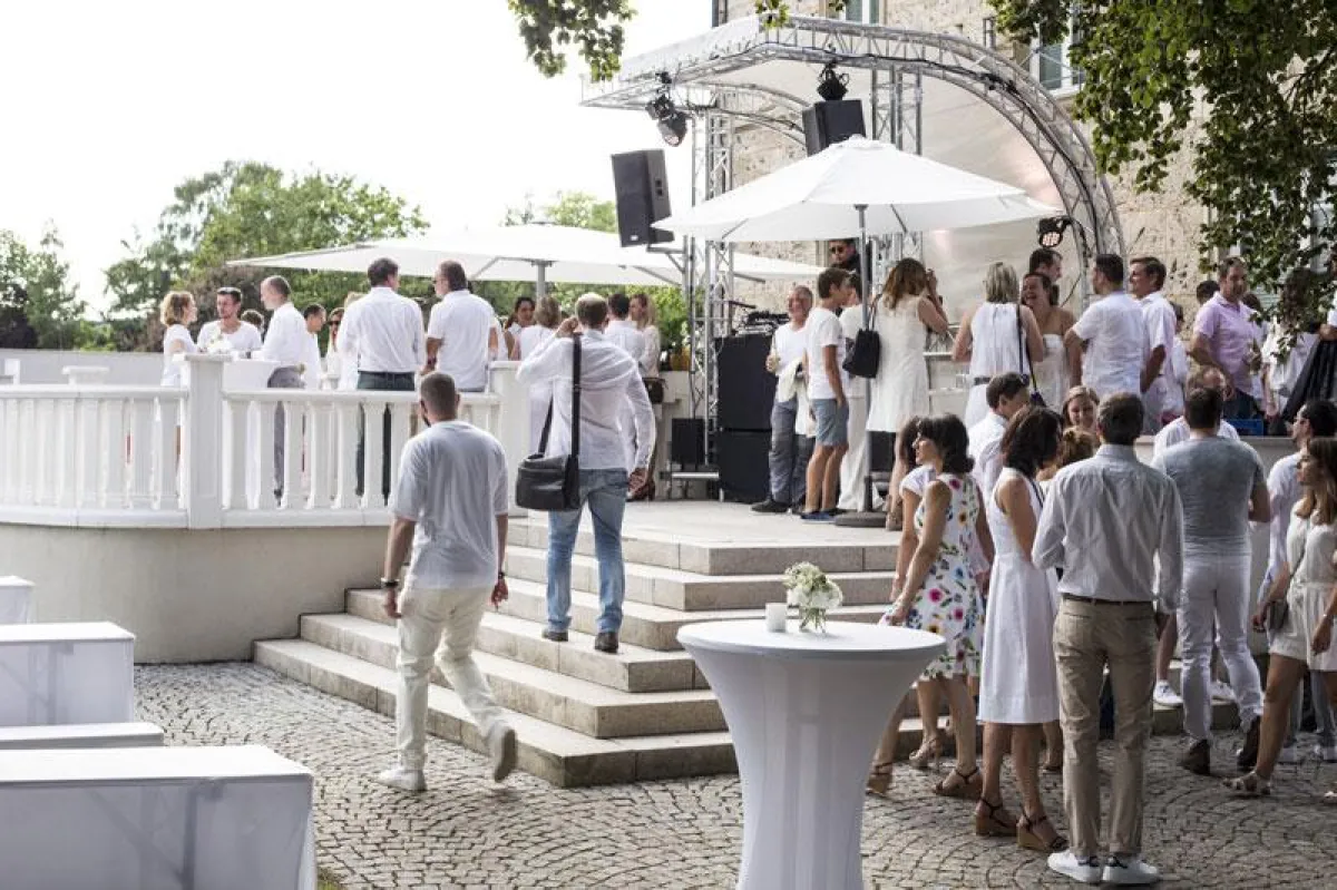 Sommerfest der Holy AG (Foto: OUTLETCITY METZINGEN, frei zur Veröffentlichung bei Namensnennung)