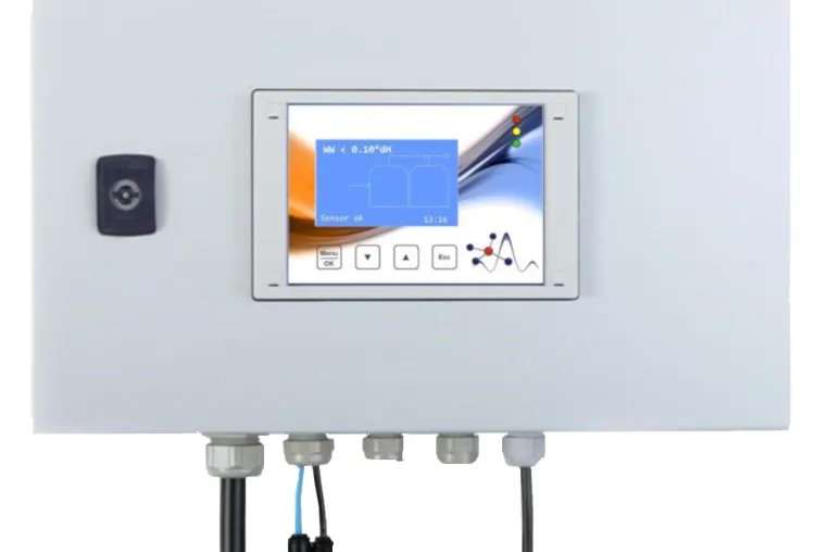 Bild: Wie sieht ein Online-Messgerät für Wasserhärte aus, welches mit ionenselektivem Sensor betrieben wird? 
