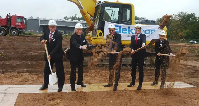 Spatenstich zur Produktionserweiterung am Standort Waghäusel Bild: Spatenstich zur Produktionserweiterung am Standort Waghäusel