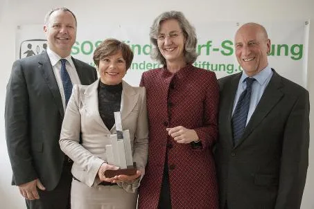 Bild: SOS-Kinderdorf-Stiftung gewinnt portfolio institutionell Award in der Kategorie „Beste Stiftung“