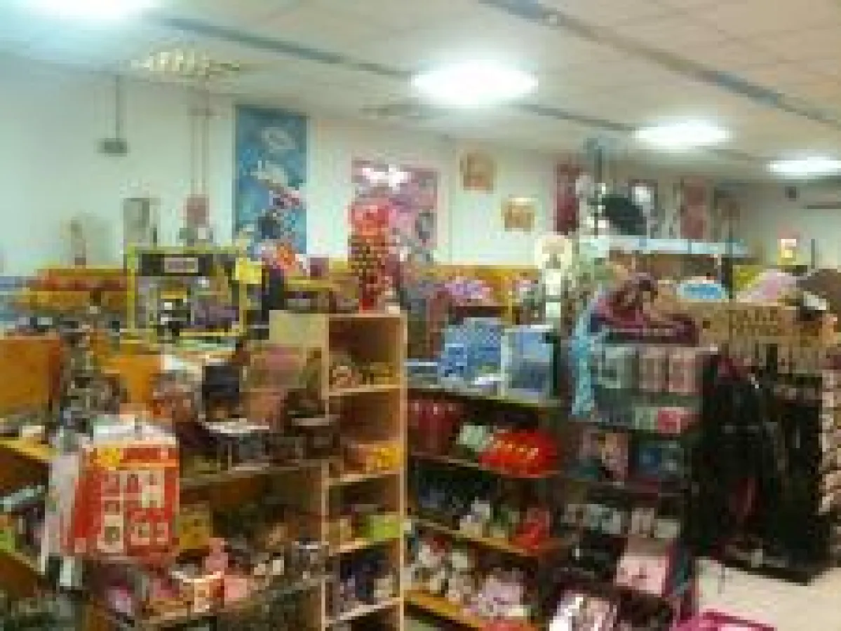 LEDs von LichtLogistik erhellen Schreibwaren Ulrich