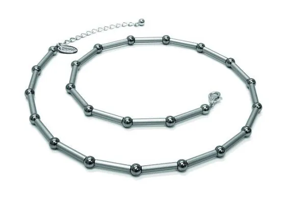 Minus Ionen mit Energie-Kick: i.balance Armbänder und Halsketten Bild: Minus Ionen mit Energie-Kick: i.balance Armbänder und Halsketten