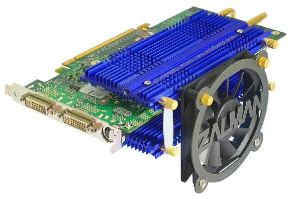 Bild: Passiv gekühlte GeForce 7900 GT von mad-moxx im Test der PC Praxis mit Top-Ergebnis