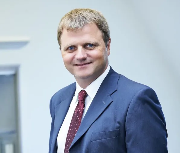 Partner Bank feiert 25-jähriges Bestehen Bild: Partner Bank feiert 25-jähriges Bestehen
