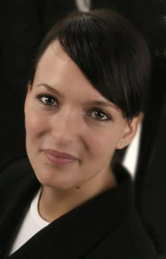 Die Geschäftsführerin der A.D.U. Personal Service GmbH, Priscylla Fingerhut, berichtet über die Eröffnung zweier Niederlassungen des Unternehmens