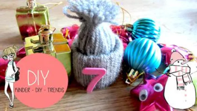 Bild: Süße Wollmütze für die Weihnachtsdeko