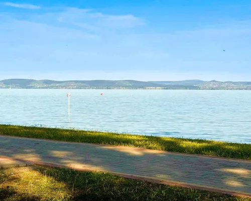 Bild: Entdecken Sie die ungarische Sprache: Ein Sprachkurs am malerischen Balaton