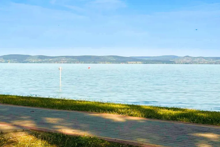 Bild: Entdecken Sie die ungarische Sprache: Ein Sprachkurs am malerischen Balaton