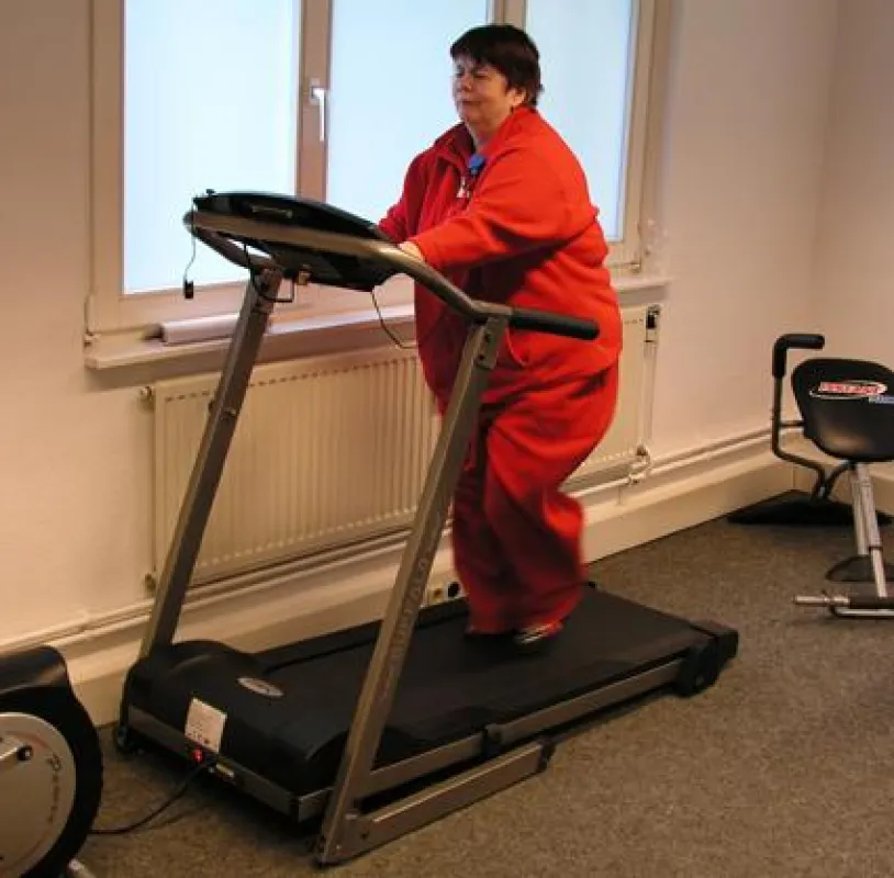 Margit Thomas auf dem Laufband