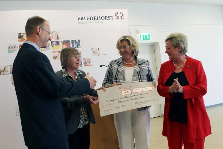 Bild: 50.000 Euro für ein ambulantes Therapie-Zentrum in Bremen