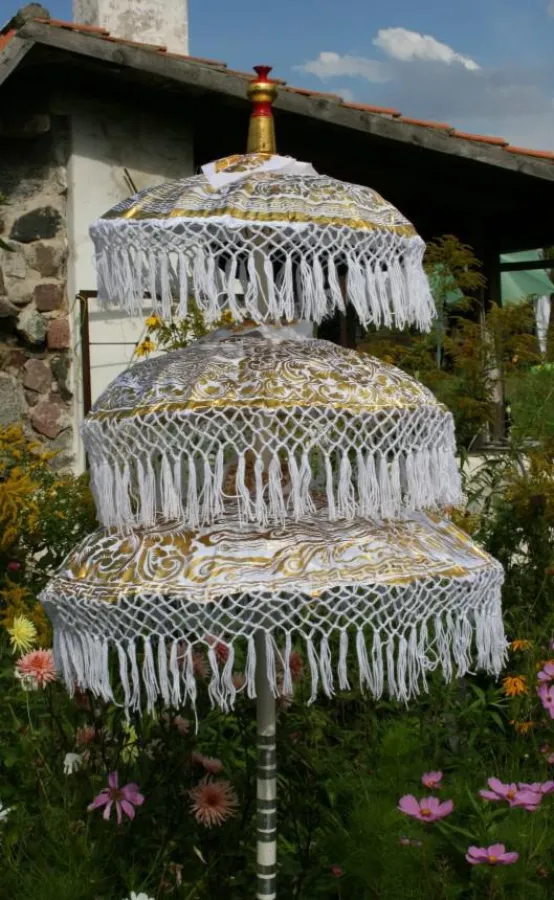 Ein Zeremonienschirm aus Nepal