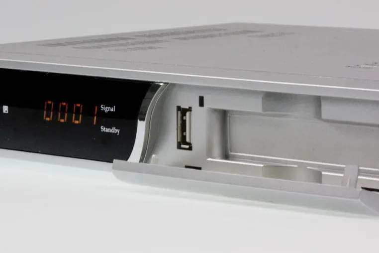 PVR-ready-Receiver FaVal Mercury SP 150 - Multimedia für den Einsteiger Bild: PVR-ready-Receiver FaVal Mercury SP 150 - Multimedia für den Einsteiger