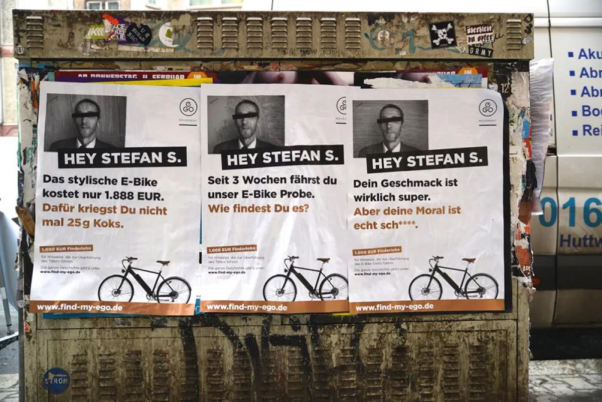 EGO Wanted Plakatierung