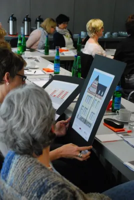 Bild: Neuer Grundkurs „Gestaltungslehre, Farblehre, Wohnberatung“