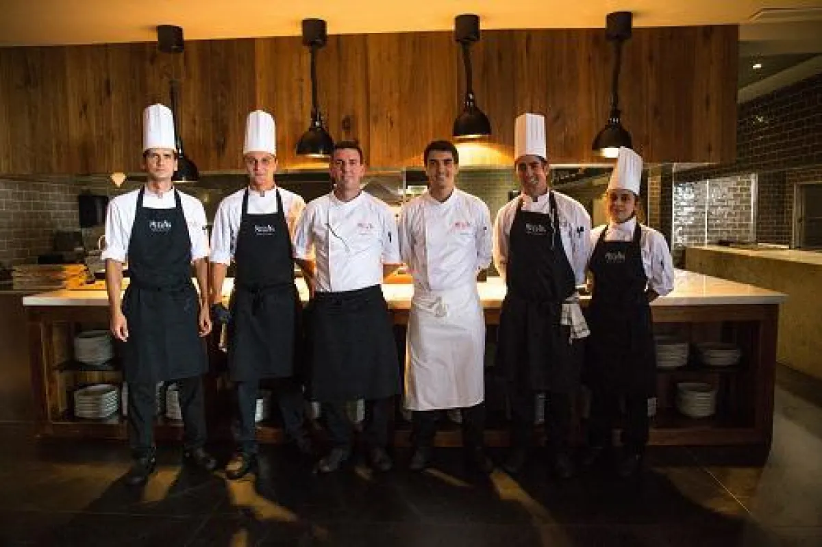 Die Künstler hinter der Gaumenfreude: Das Küchenteam des Restaurant Melvin im Las Terrazas de Abama