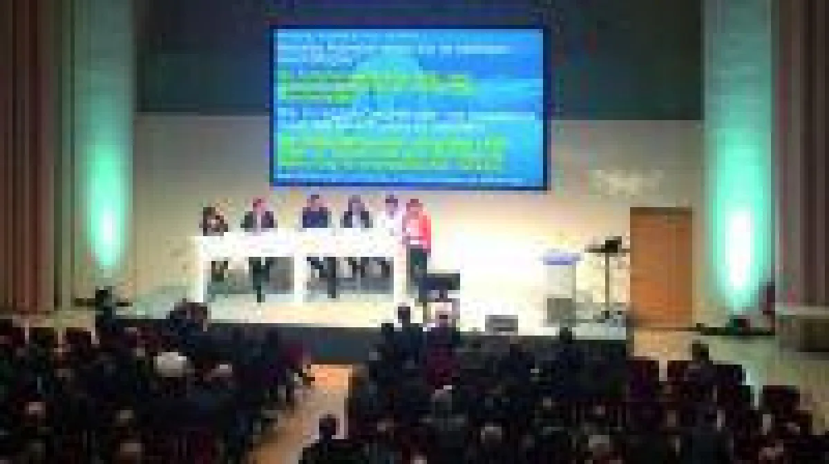 SMS Chatwall auf einer Konferenz - Mitdiskutieren per SMS und WebApp