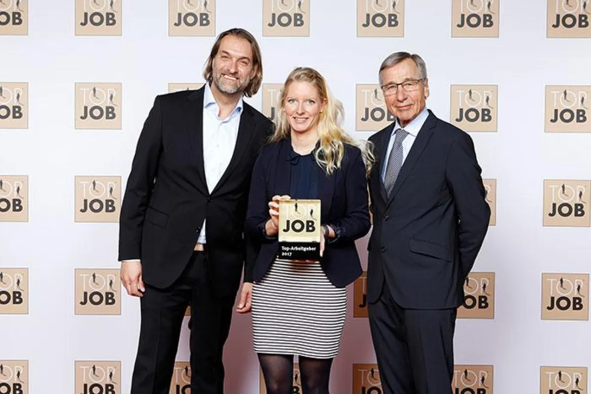 Verleihung Top-Job, Uwe Bergmann, Kim Helmig, Wolfgang Clement