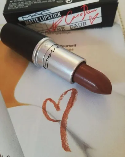Lipstickslove.com – Das erste Social Media Magazin Bild: Lipstickslove.com – Das erste Social Media Magazin