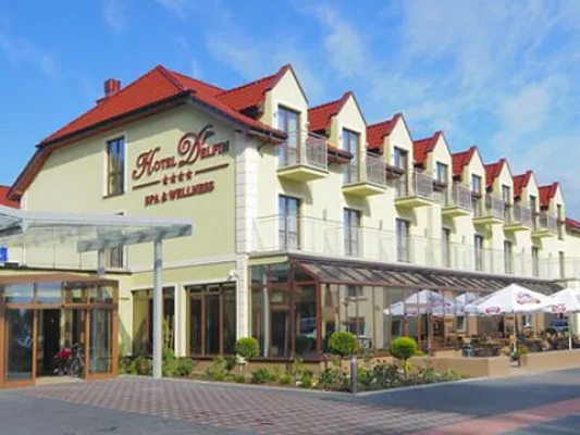 Das Hotel Delfin Dabki liegt in der Gemeinde Rügenwalde direkt an der Ostsee Bild: Das Hotel Delfin Dabki liegt in der Gemeinde Rügenwalde direkt an der Ostsee
