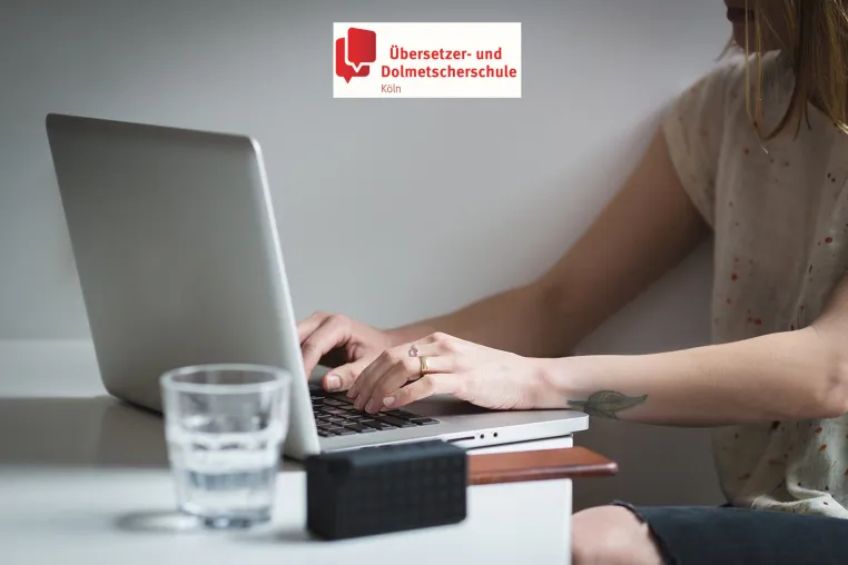 Bild: Im Homeoffice mit Live-Online-Kurs Übersetzer (m/w/d) werden: Online-Infoabend am 14. April 2022 