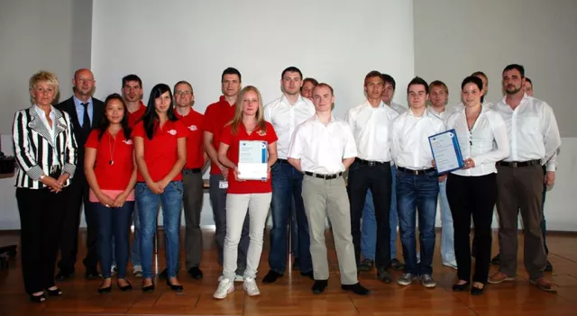 Preisträger des IHK-Initiativpreises Ausbildung bei Eröffnung der IHK-Bildungsmesse ausgezeichnet Bild: Preisträger des IHK-Initiativpreises Ausbildung bei Eröffnung der IHK-Bildungsmesse ausgezeichnet