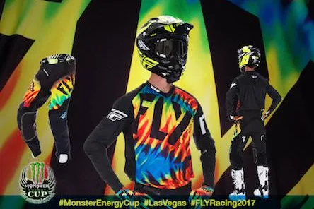 Extremely Limited Edition: Fly Racing stellt "Tie-Dye" Set vor Bild: Extremely Limited Edition: Fly Racing stellt "Tie-Dye" Set vor