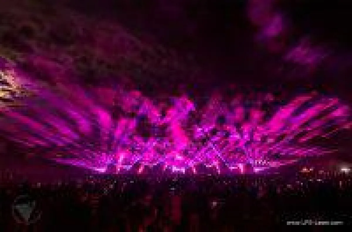 LPS Lasershow Flammende Sterne 2018, Ostfildern. Bild: Ron Spizak