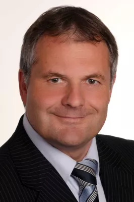 Bild: Neuer Geschäftsführer im Vertrieb von Rollenschneider der GOEBEL Schneid- und Wickelsysteme GmbH