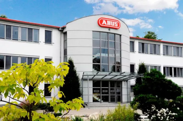 Bild: Das zweite Jahrzehnt in der elektronischen Sicherheitstechnik hat begonnen