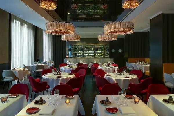 Bild: Objektbeleuchtung Berlin: Wenn Licht mit Schatten spielt