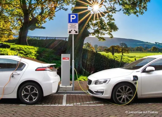 Bild: Klebstoffe im Automobilbau: E-Mobilität – nur mit Klebstoffen!