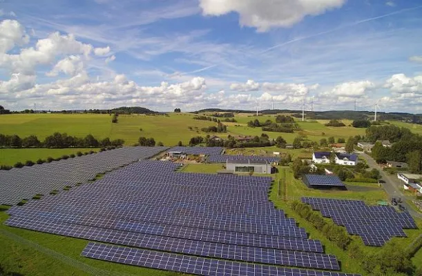 Crowdinvestment 7x7 Energiezins I. sammelt Kapital für Solaranlagen Bild: Crowdinvestment 7x7 Energiezins I. sammelt Kapital für Solaranlagen