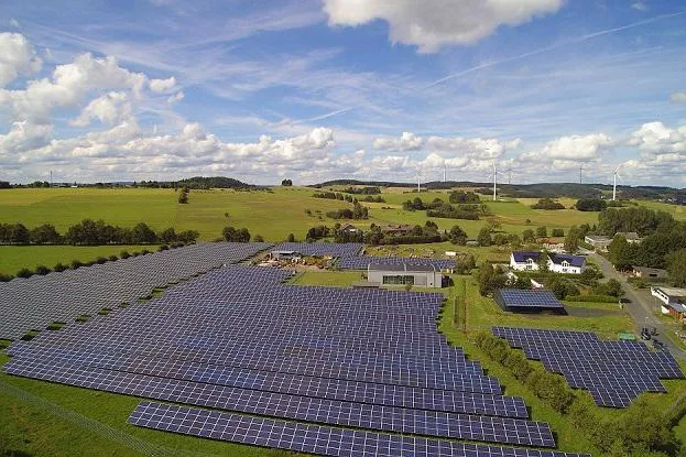 Bild: Crowdinvestment 7x7 Energiezins I. sammelt Kapital für Solaranlagen