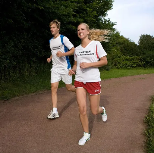 Bild: Pünktlich zum Start der Laufsaison – Laufshirt Designer zum individuellen gestalten von Laufshirts