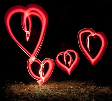 Im Fotoworkshop „Lightpainting“ ungewöhliche Lichtimpressionen fotografieren Bild: Im Fotoworkshop „Lightpainting“ ungewöhliche Lichtimpressionen fotografieren