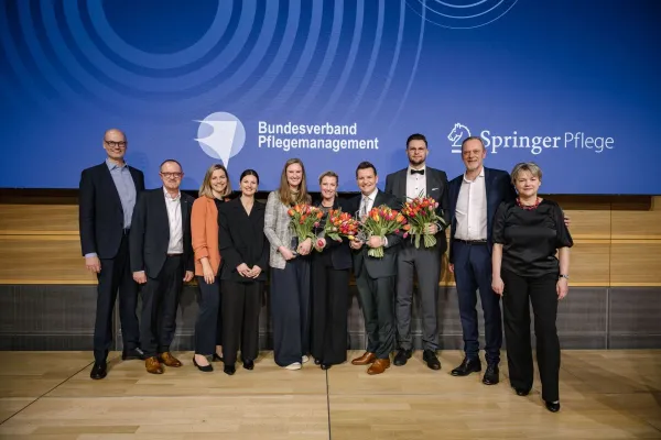 Bild: ZEQ gratuliert: Sandra Postel ist Pflegemanagerin des Jahres 2026
