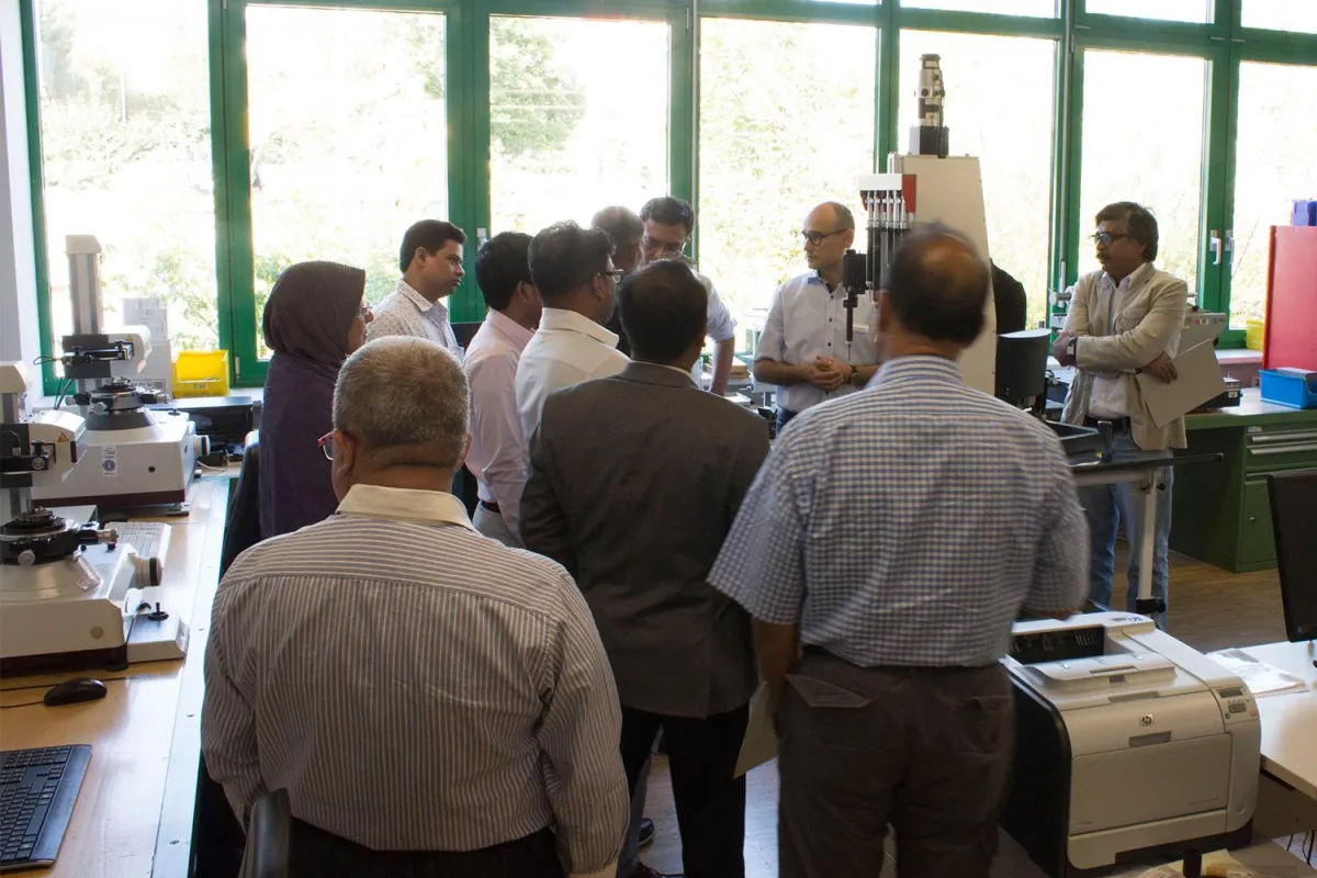 Die Delegation aus Bangladesch interessierte sich für die verschiedenen Aspekte der beruflichen Reha