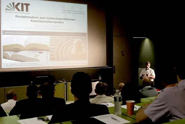 Bild: Kontaktstudium zum Andullationstherapeuten