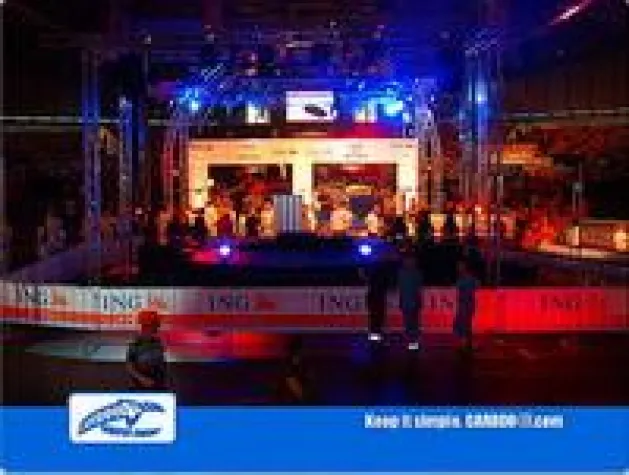 Bild: Volksfest beim ING Europe-Marathon Luxembourg 2009 - mit Peters Sport und Carboo4U