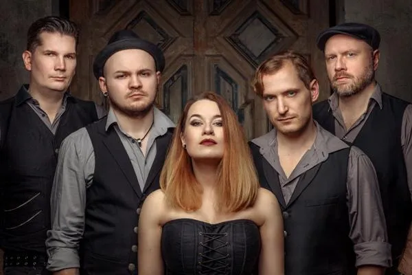 Bild: Exklusive Videopremiere bei SLAM Magazin: Ember Sea - "The Ones"