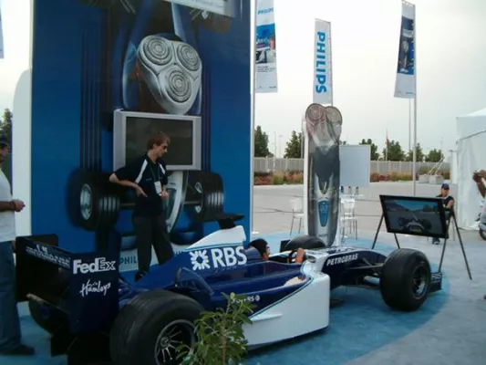 Bild: ID+MA weiterhin Lizenzpartner des WilliamsF1 Teams